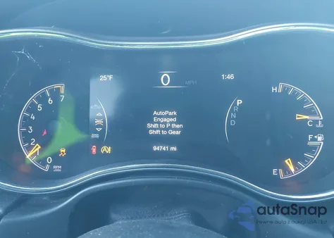 2020 Jeep Grand Cherokee Limited 4X2 z USA, uszkodzony, nr VIN 1C4RJEBG3LC295271